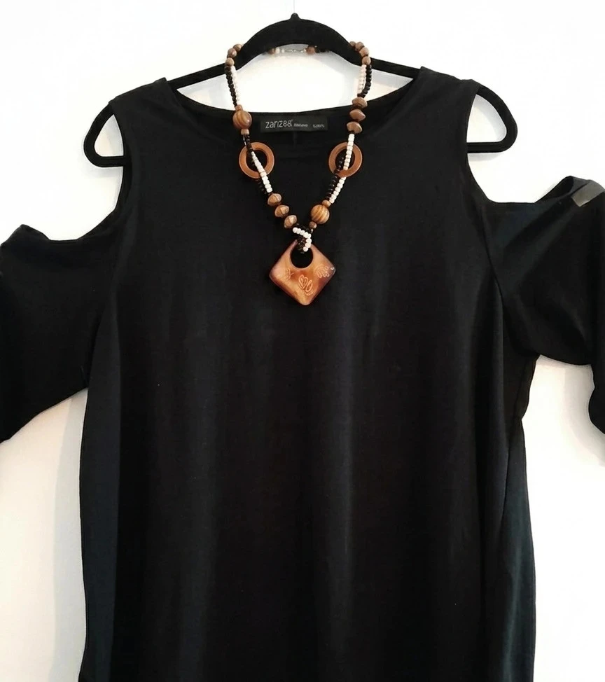Haut femme, épaules dénudées, taille 50/52, Marque Zanzea- Couleur Noir